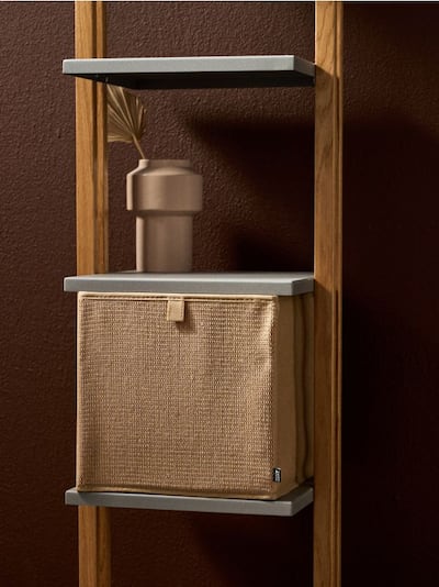 Кошик для зберігання з плетеним фронтом