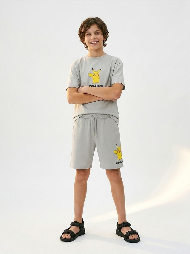 Sinsay - Șorturi bermuda cu imprimeu Pokemon - gri deschis