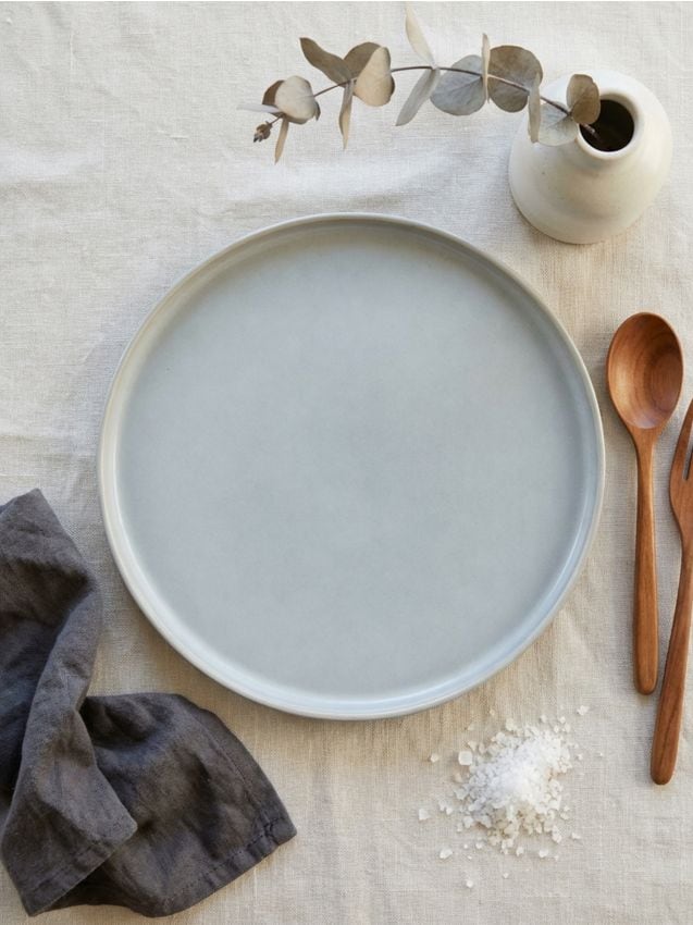 Sinsay - Farfurie ceramică plată, de culoare uni - gri deschis