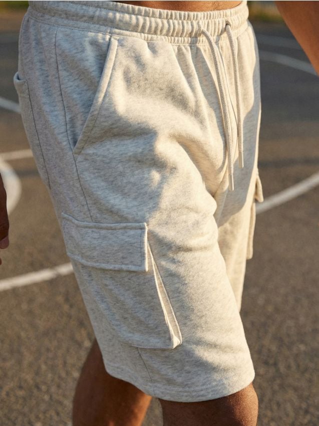 Sinsay - Pantaloni scurți bermude cargo - gri deschis