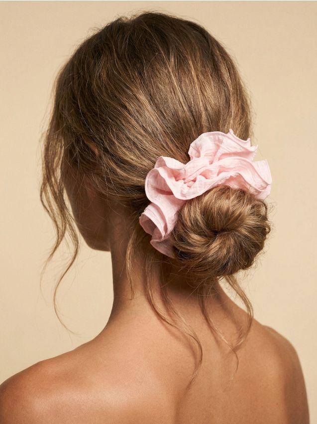 Sinsay - Elastic de păr scrunchie - roz-pastel