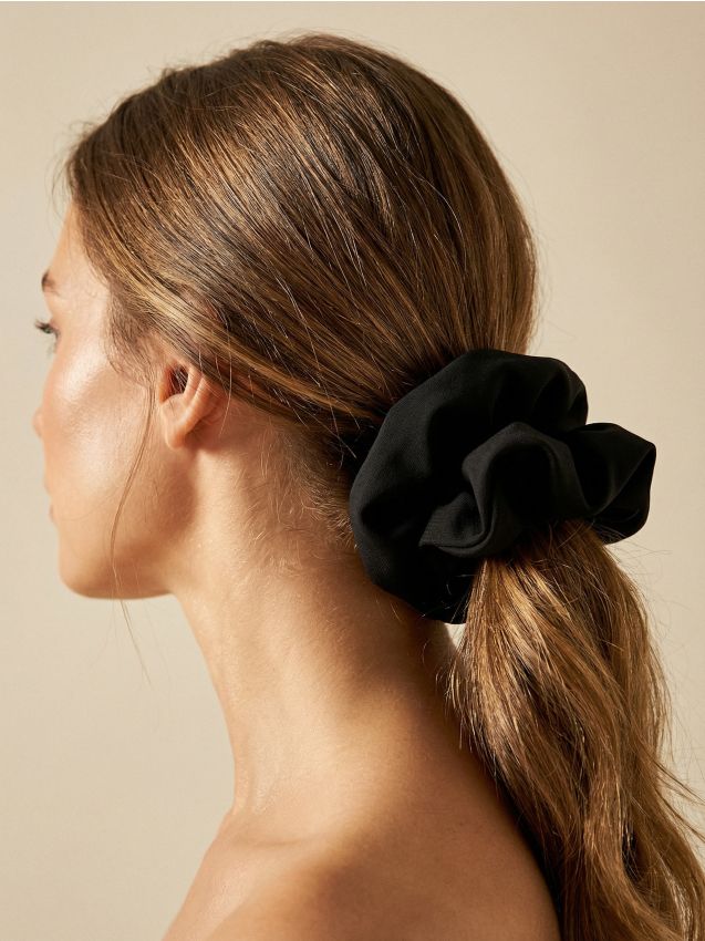 Sinsay - Elastic mare și neted scrunchie - negru