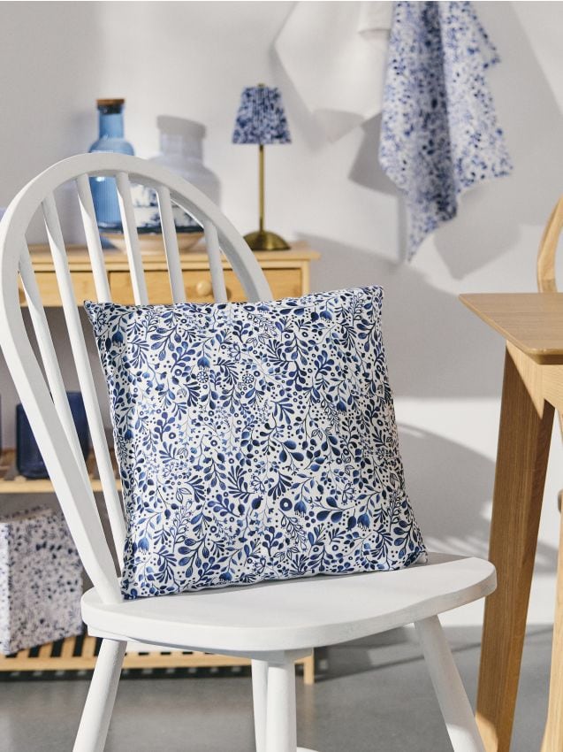 Sinsay - Pernă decorativă cu motiv vegetal - bleumarin