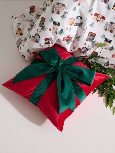 Poduszka z kokardą prezentową