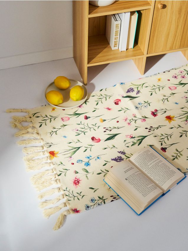 Sinsay - Covor cu model floral și franjuri - crem