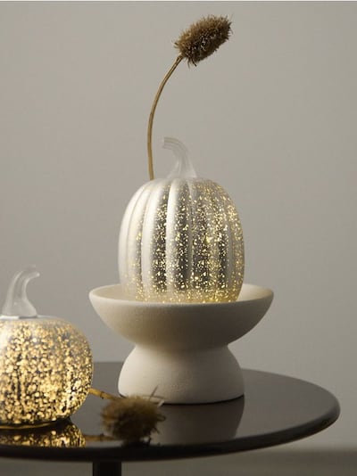 LED-Lampe in Kürbisform