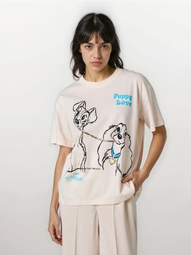 Sinsay - Bawełniana koszulka z nadrukiem Lady and the Tramp - kremowy