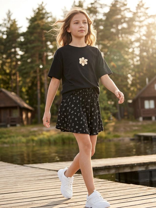 Sinsay - Tricou din bumbac cu imprimeu floral - negru