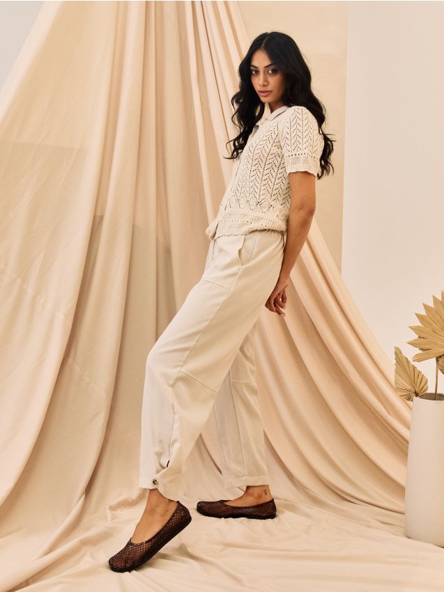 Sinsay - Pantaloni barrel leg cu viscoză - nude