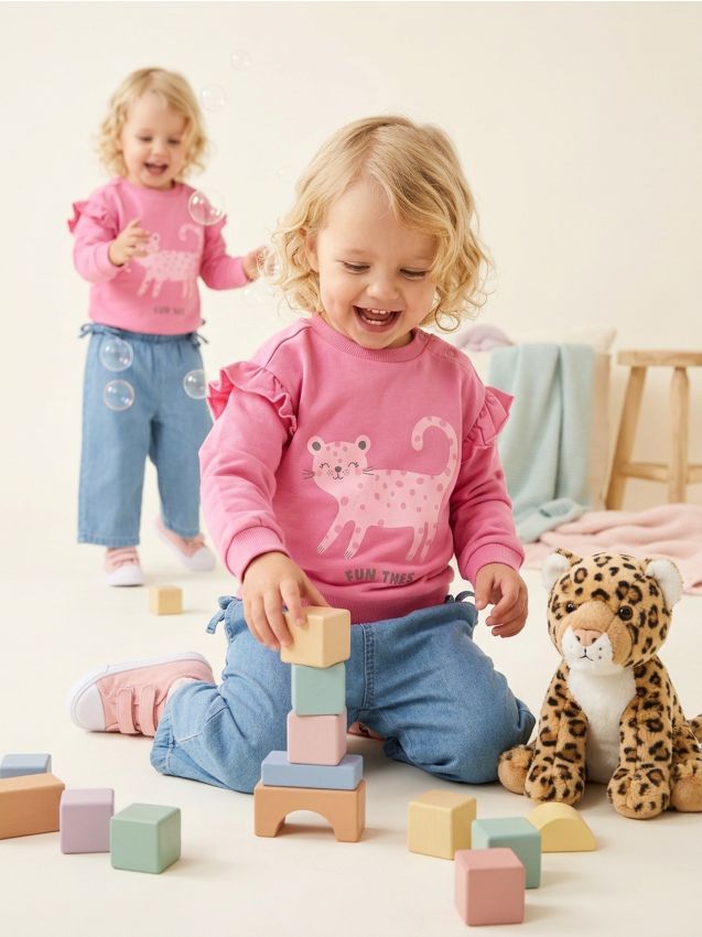 Sinsay - Bluză crewneck cu imprimeu cu pisică - roz