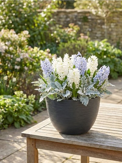 Вазон з декоративною фактурою