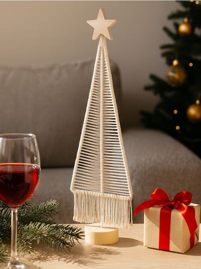 Weihnachtsdekoration in Form eines Tannenbaums