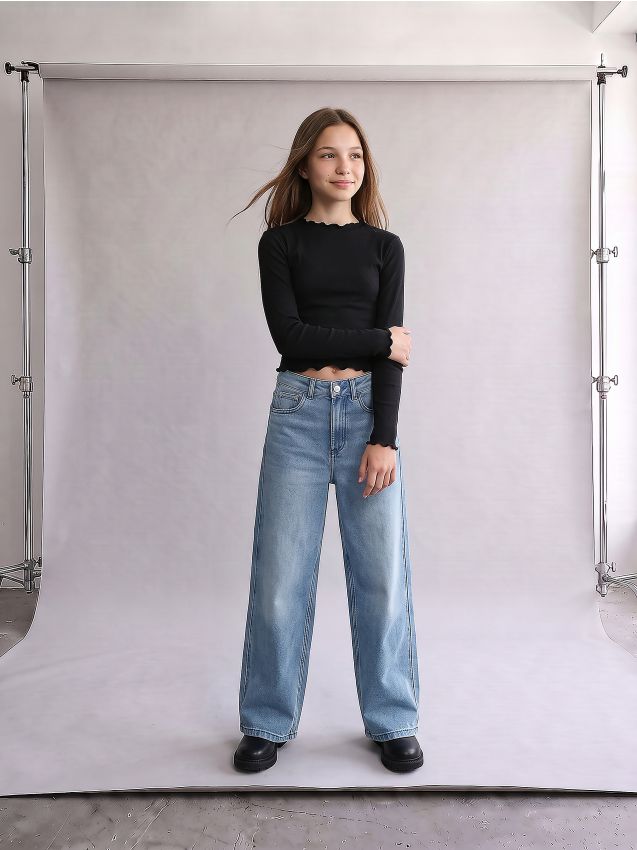 Sinsay - Blugi din bumbac relaxed tapered cu efect prespălat - albastru