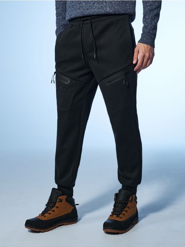 Sinsay - Pantaloni de trening tip jogger - negru