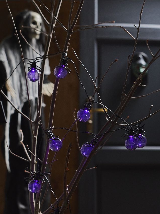 Sinsay - Ghirlandă LED de Halloween cu motiv de păianjeni - negru