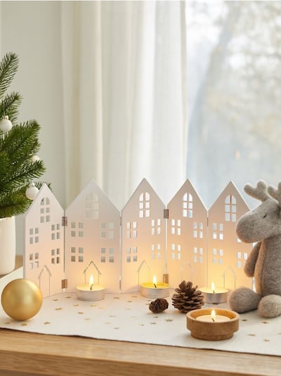 Χριστουγεννιάτικο διακοσμητικό σε σχήμα σπιτιού