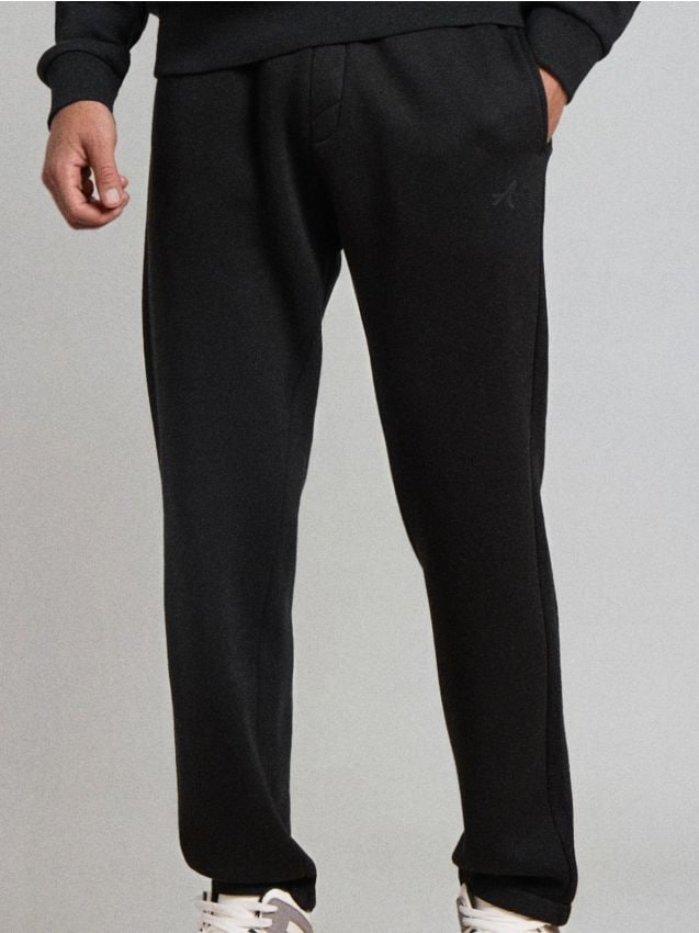 Sinsay - Pantaloni straight fit - negru