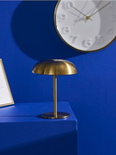 Επιτραπέζιο φωτιστικό