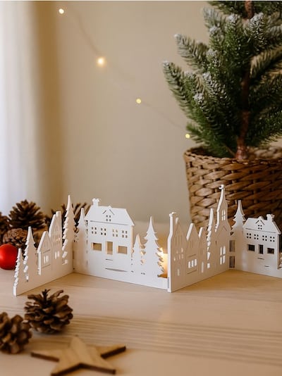 Vánoční dekorace ve tvaru domečku