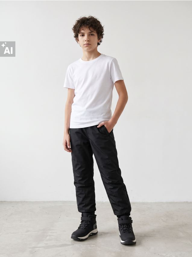 Sinsay - Pantaloni joggers cu text - negru