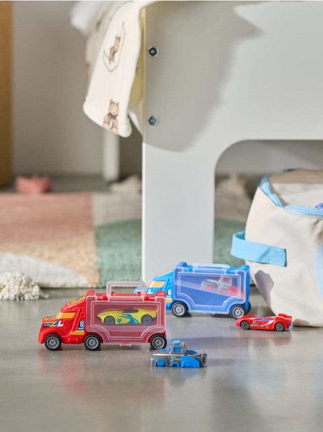 Sinsay - Jucărie – Set de mașinuțe - roșu