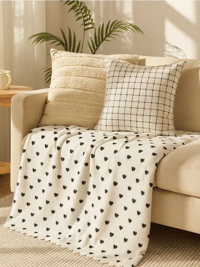 Deka s motivem srdíček