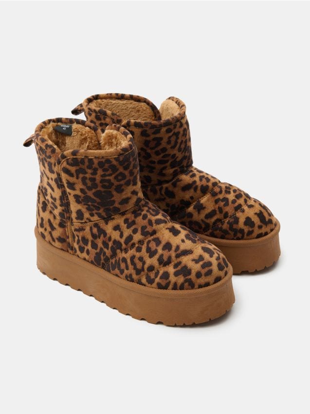 Sinsay - Cizme de zăpadă căptușite cu imprimeu leopard - multicolor