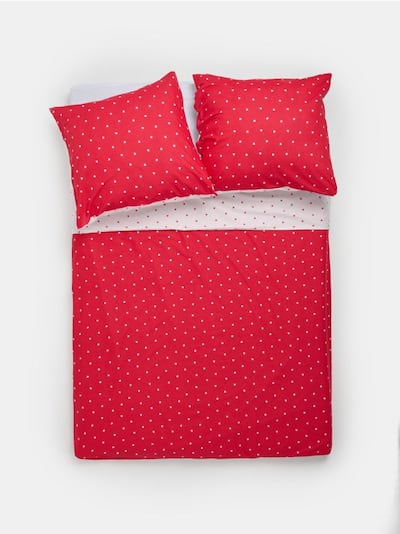 Dvostranski komplet posteljnine s srčki
