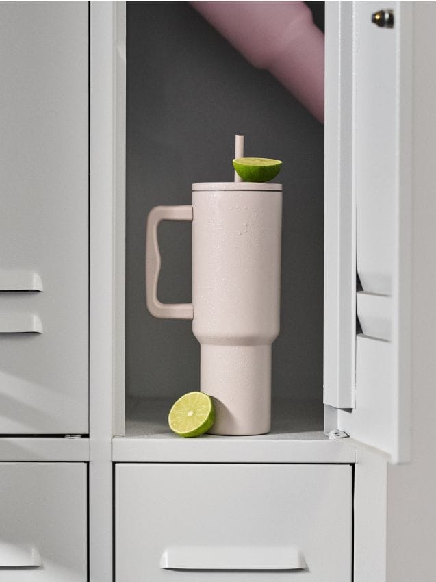 Sinsay - Cană reutilizabilă, cu pai - crem