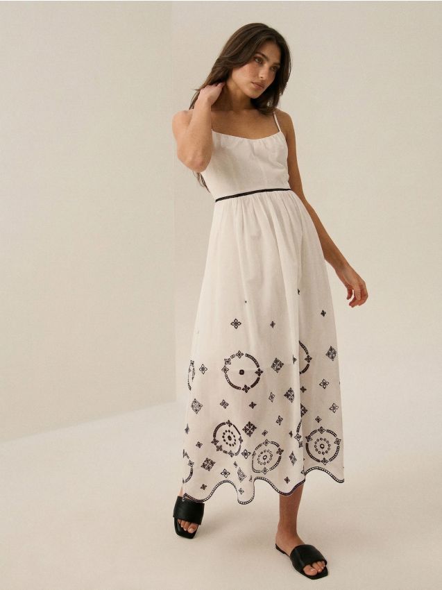 Abito midi in cotone con dettagli traforati - bianco