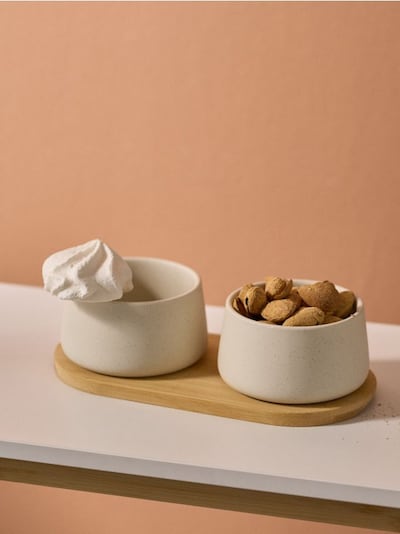 Serveerimisalus kahe kausiga