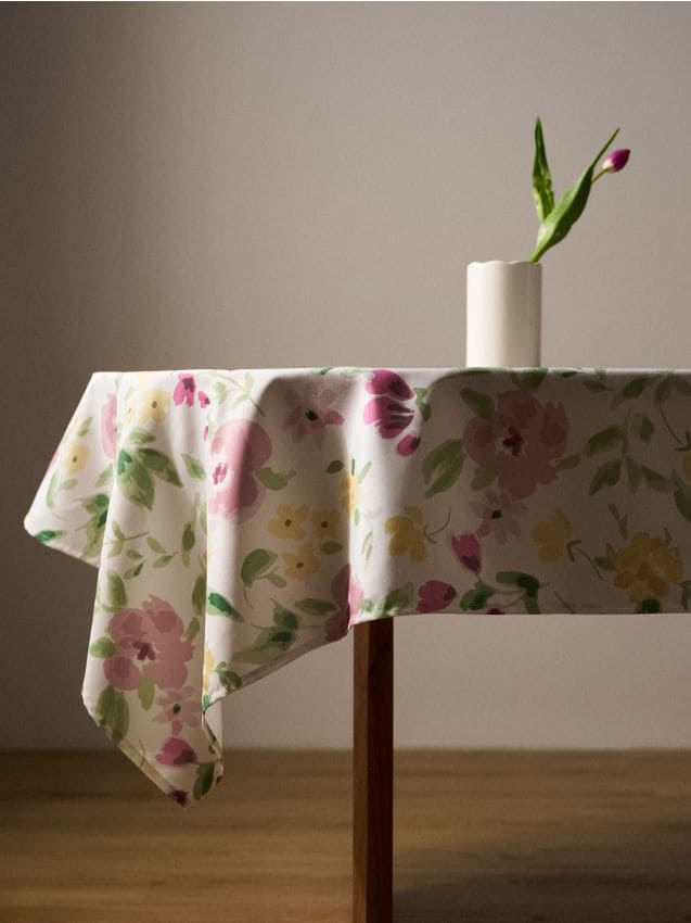 Sinsay - Față de masă cu motiv floral - roz-pastel