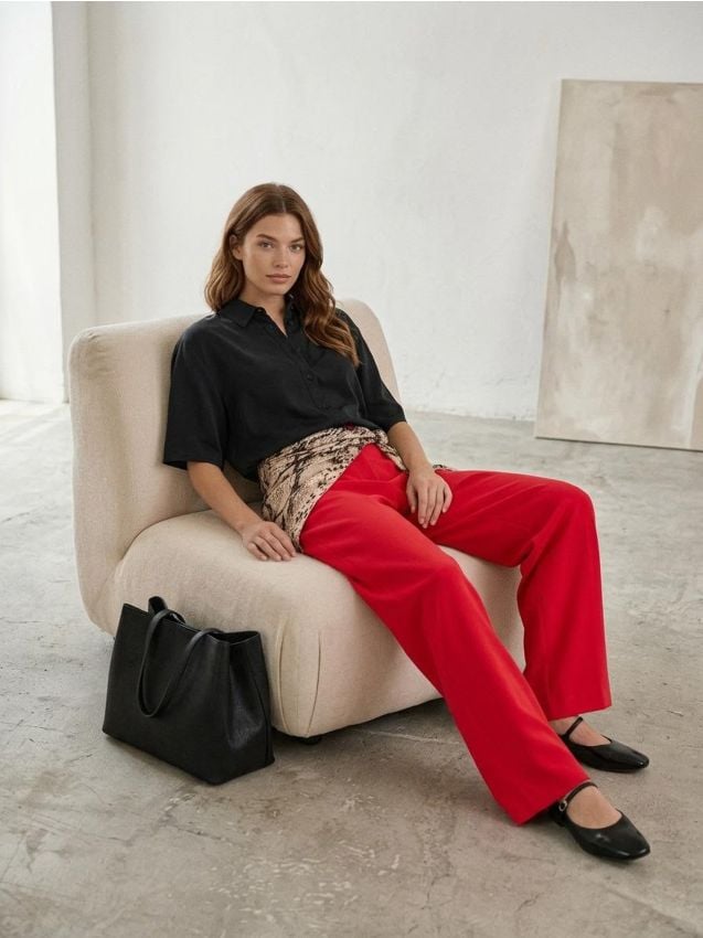 Sinsay - Cămașă cu mâneci scurte din lyocell - negru