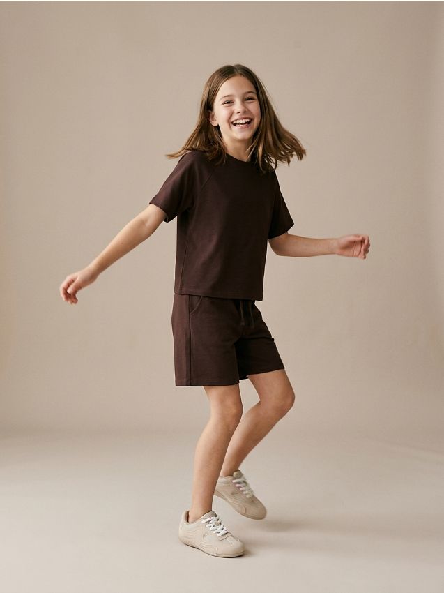 Sinsay - Compleu cu tricou și pantaloni scurți - maro-închis