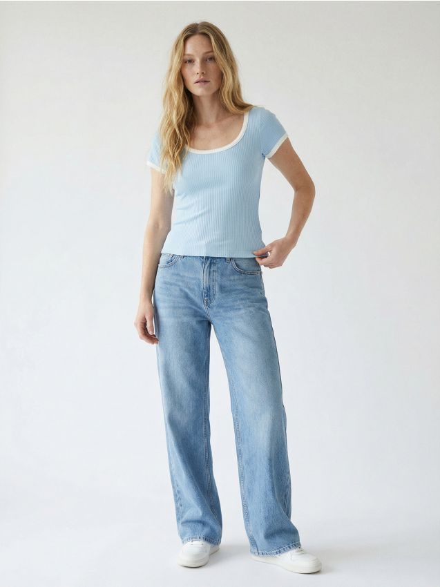 Sinsay - Tricou scurt din tricot striat - albastru-pal