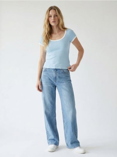 Рипсена тениска с контрастен кант