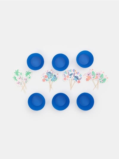 Stitch muffinpapír készlet topperrel 18 pack