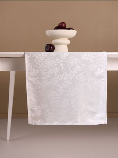 Пътека за маса с растителен десен