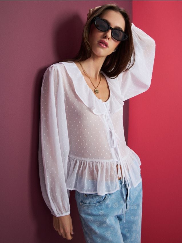 Sinsay - Bluză cu volănașe decorative - alb