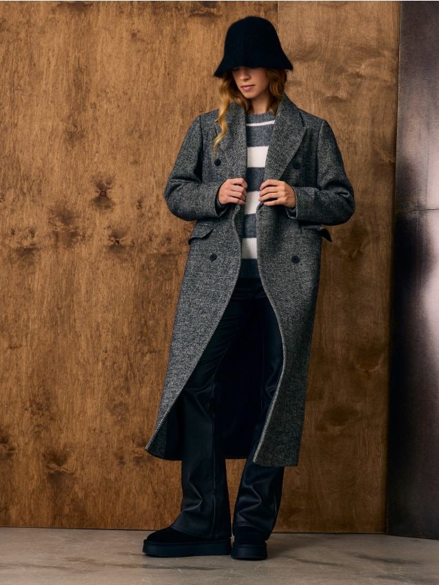 Sinsay - Pantaloni flare cu viscoză - negru