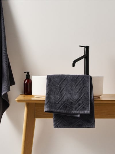 Peškir sa žakard šarom