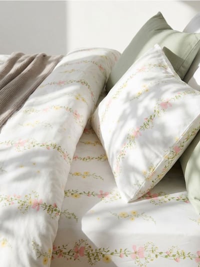 Памучен чаршаф с ластик и флорален мотив