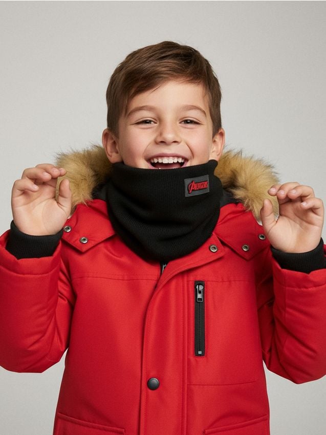 Sinsay - Komín Avengers - čierna