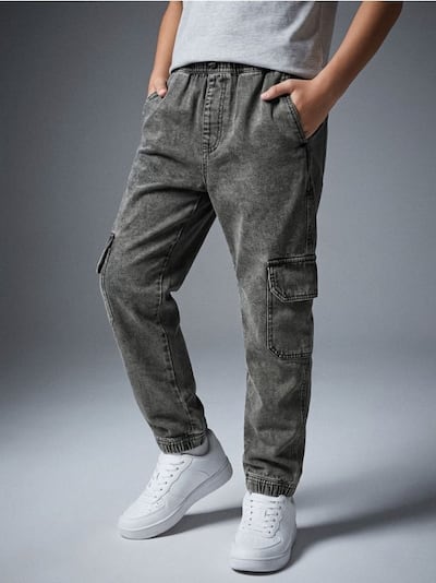 Jeans hlače jogger z učinkom pranja