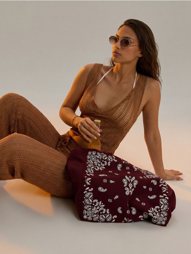 Sinsay - Geantă shopper din material textil cu imprimeu - bordo