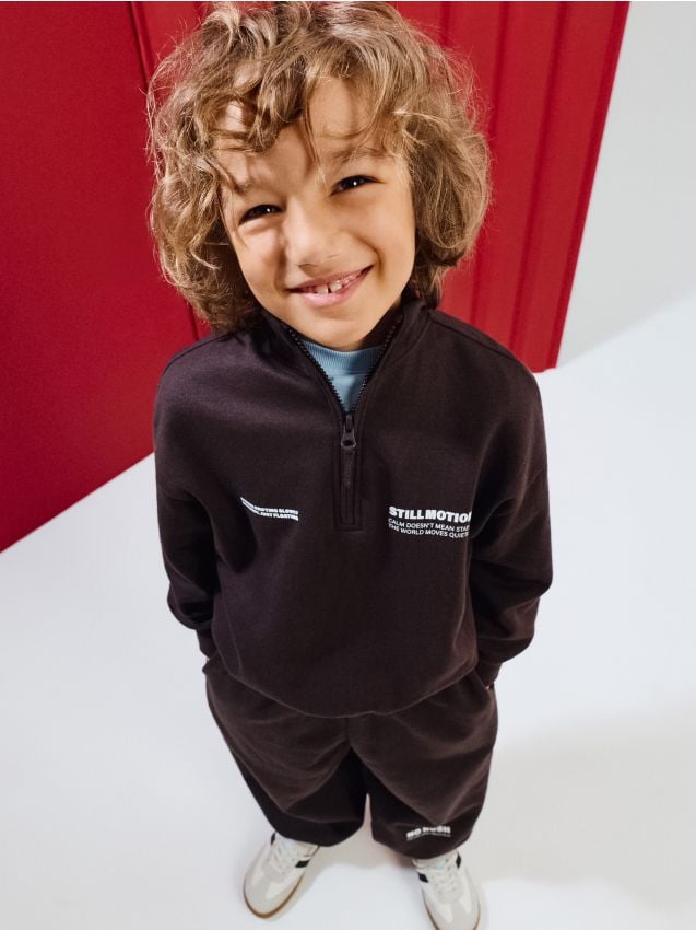 Sinsay - Bluză sport half-zip cu inscripție - maro-închis