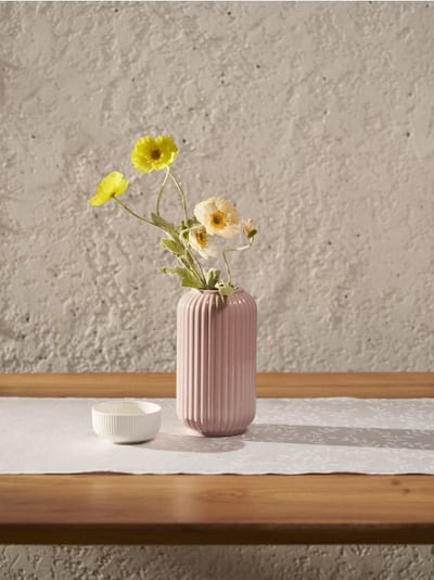 Tischläufer mit Pflanzenmuster