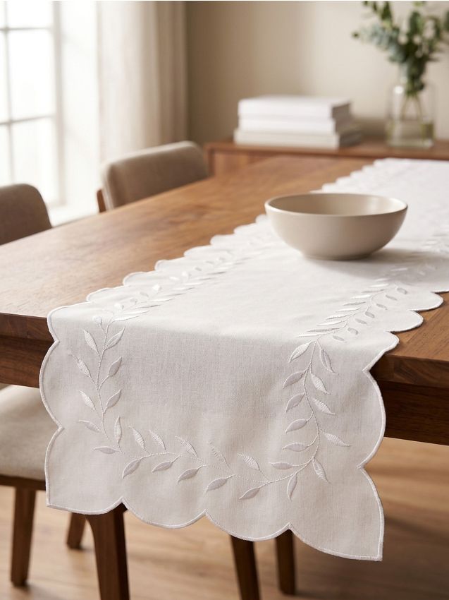 Sinsay - Runner de masă cu model brodat cu frunze - crem