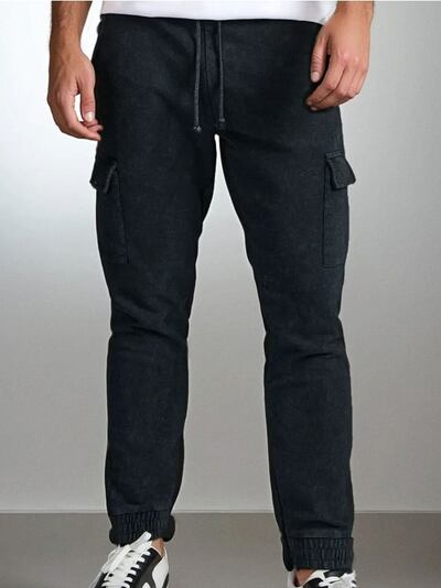 Tapered fit kelnės
