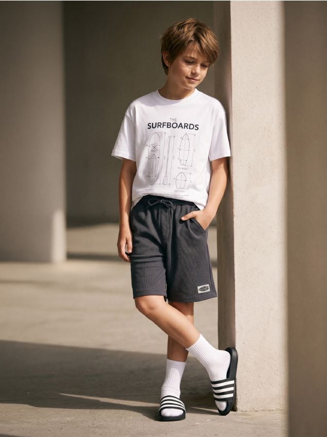 Sinsay - Pantaloni scurți lejeri din bumbac, din tricot waffle - gri-închis